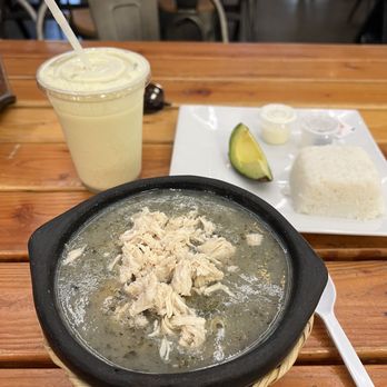 Colombian’s Place - Ajiaco y jugo de guanábana - Colombian Near Me - Leesburg, Virginia