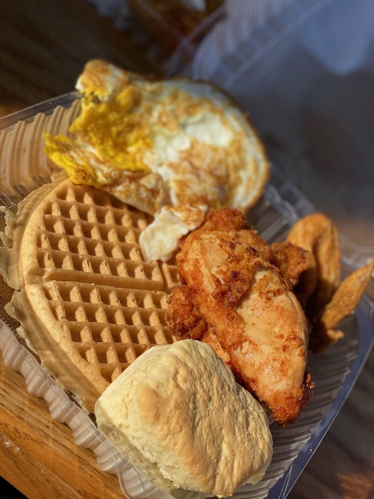 ROSCOE’S HOUSE OF CHICKEN & WAFFLES LONG BEACH 2609 Photos & 3326