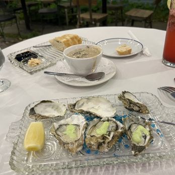 Humboldt Bay Bistro - Oysters with wasabi crème fresh. Mushroom soup (so fresh) and great bread. - New American Near Me - Eureka, California Humboldt Bay Bistro - Oysters with wasabi crème fresh. Mushroom soup (so fresh) and great bread. - New American Near Me - Eureka, California