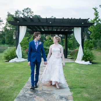 Mia Bella Wedding & Event Center - May wedding at Mia Bella Vita! - Venues & Event Spaces Near Me - Tomball, Texas Mia Bella Wedding & Event Center - May wedding at Mia Bella Vita! - Venues & Event Spaces Near Me - Tomball, Texas