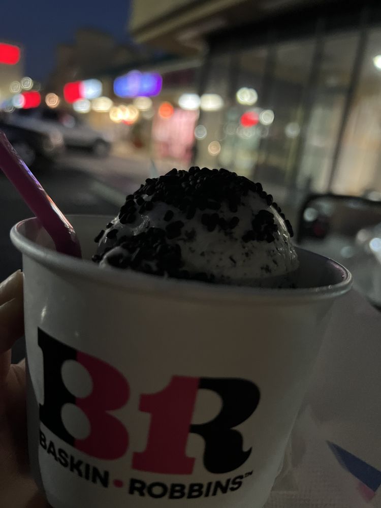 31 FLAVORS BASKIN ROBBINS Updated August 2024 10 Photos & 10