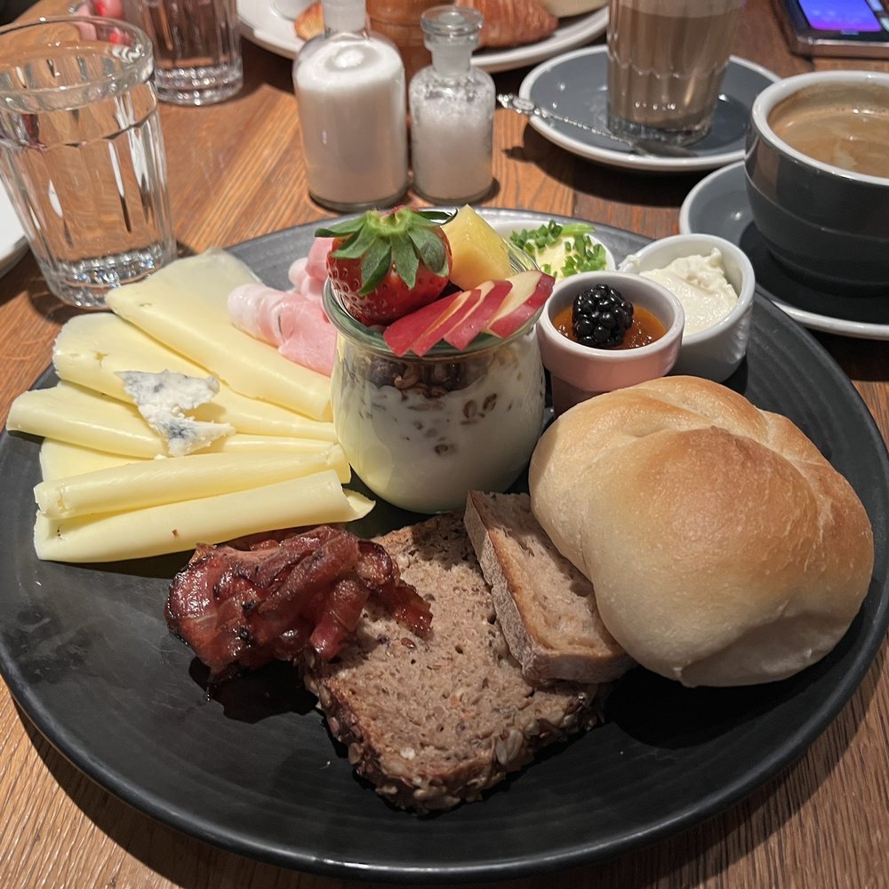 Ulrich - Cafes Near Me - Vienna, 9 Ulrich - Cafes Near Me - Vienna, 9