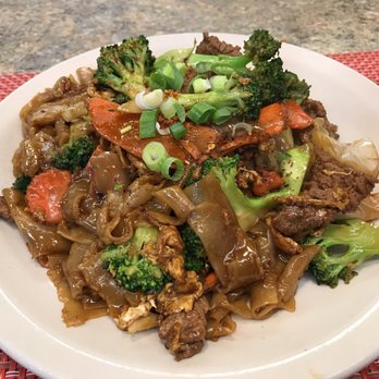DD Thai Fusion - Beef Pad See Ew - Thai Near Me - Tigard, Oregon