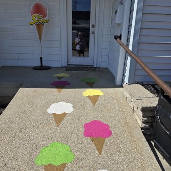 Six Scoops Ice Cream Shop - Enterance - Ice Cream & Frozen Yogurt Near Me - Salem, Indiana Six Scoops Ice Cream Shop - Enterance - Ice Cream & Frozen Yogurt Near Me - Salem, Indiana