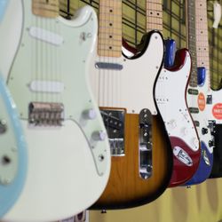 New Braunfels Music - Electric Guitar