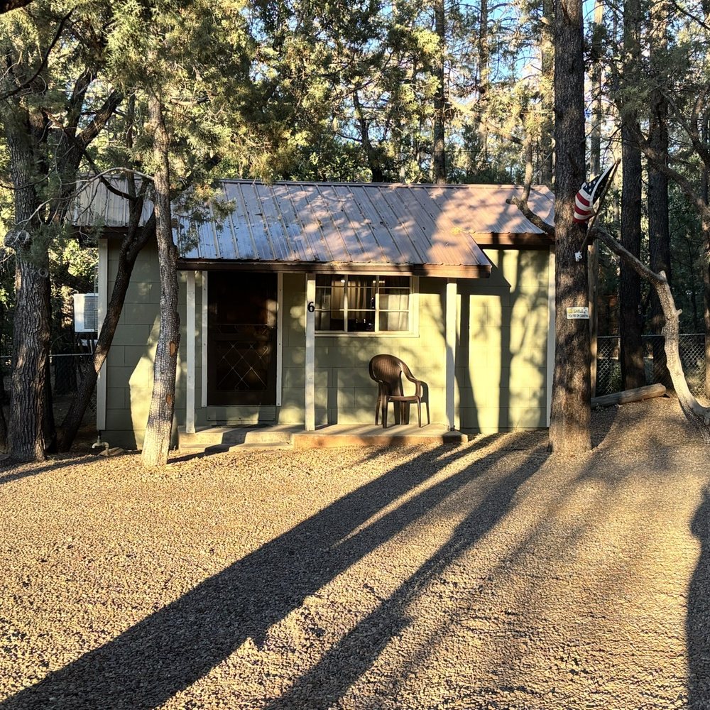 Hidden Rest Resort - Cabin 6 - Resorts Near Me - Lakeside, Arizona