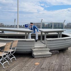 Pier 7 by Karl's