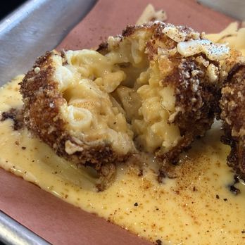 The Butt Hutt Smokehouse - Mac & Cheese bite - Barbeque Near Me - Jacksonville, Florida The Butt Hutt Smokehouse - Mac & Cheese bite - Barbeque Near Me - Jacksonville, Florida