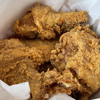 Jollibee - 10 pc Chicken Joy Bucket - Chicken Shop Near Me - Alexandria, Virginia