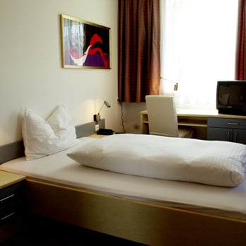 BinderS - Hotels Near Me - Innsbruck, 7