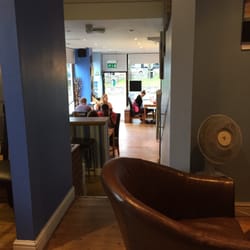 Waves Restaurant - Plenty of seating.