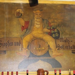 Gambrinus - Cuadro gigante al fondo