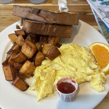 McKinley Creekside Cafe - Scrambled eggs - Cafes Near Me - Denali, Alaska McKinley Creekside Cafe - Scrambled eggs - Cafes Near Me - Denali, Alaska