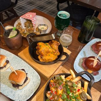Yardbird Table & Bar - New American Near Me - Chicago, Illinois Yardbird Table & Bar - New American Near Me - Chicago, Illinois