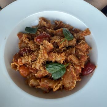 Delilah - Pomodoro - American Near Me - Miami, Florida