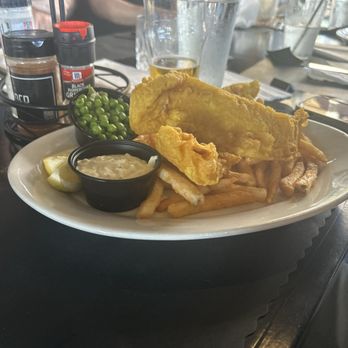 the Eldo - Fish and chips! Huge portion! - Sports Bars Near Me - Long Beach, California the Eldo - Fish and chips! Huge portion! - Sports Bars Near Me - Long Beach, California