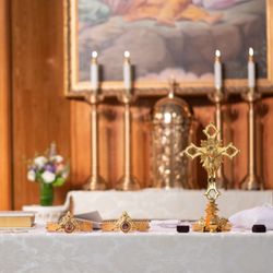 Nancy's Floral - Tabernacle flowers
