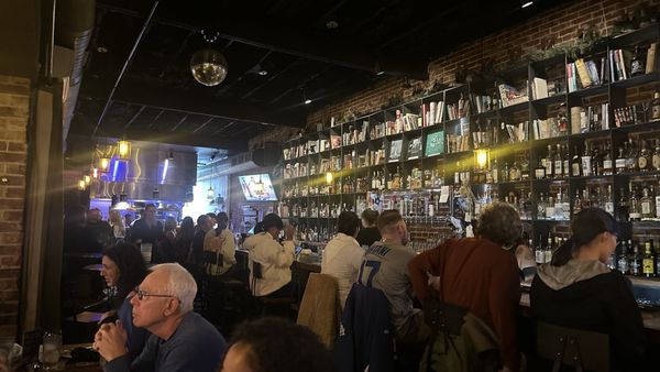 The Pub & The People by null