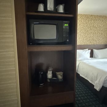 Fairfield by Marriott Inn & Suites North Bergen - Microwave, coffee and mini fridge - Hotels Near Me - North Bergen, New Jersey Fairfield by Marriott Inn & Suites North Bergen - Microwave, coffee and mini fridge - Hotels Near Me - North Bergen, New Jersey
