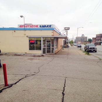 Pettit's Pastry - Bakeries Near Me - Omaha, Nebraska Pettit's Pastry - Bakeries Near Me - Omaha, Nebraska
