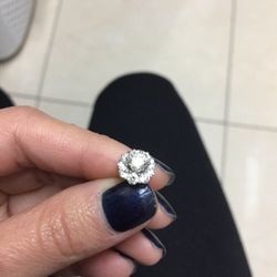 Kim-Ngoc Jewelry - Was helped by Bac Kim
