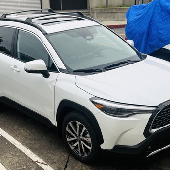 Cabe Toyota - 2023 Corolla cross XLE - Car Dealers Near Me - Long Beach, California