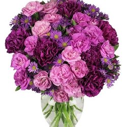 Karen's Florist of Gulfport - Notice the website flowers are nice and arranged, notice our carnations are not,