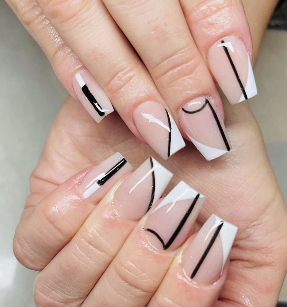 Love Nail & Spa Image