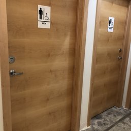 They have bathrooms ! They have bathrooms !