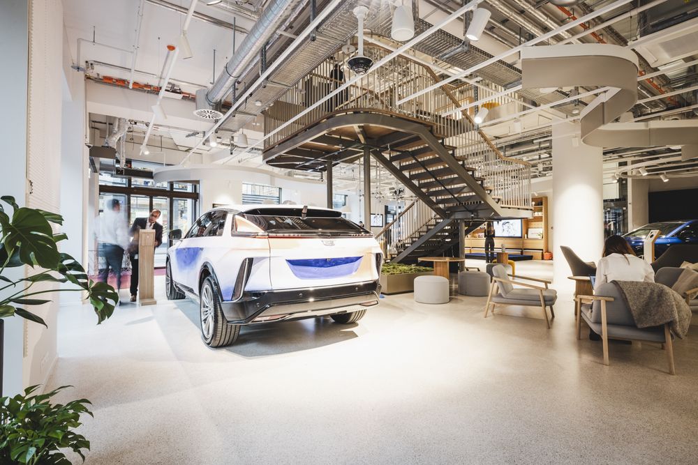 CADILLAC CITY ZÜRICH Updated July 2024 11 Photos Bahnhofstrasse