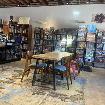 Game N Grounds - Indoor dining options as well as some tables outside - Coffee & Tea Near Me - Los Angeles, California