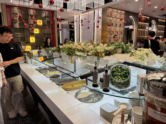 Qiao Lin Hotpot - Chicago Downtown by null