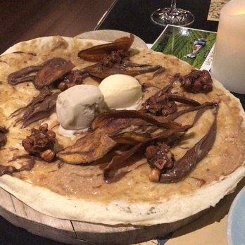 À Terra - Dessert: Pizza Banana Nutella - big as a full meal ;) - Portuguese Near Me - Furnas, 17