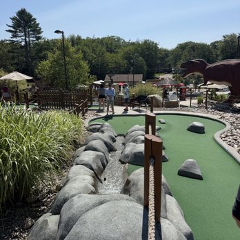 Raptor Falls - The minigolf course - Mini Golf Near Me - Arundel, Maine Raptor Falls - The minigolf course - Mini Golf Near Me - Arundel, Maine