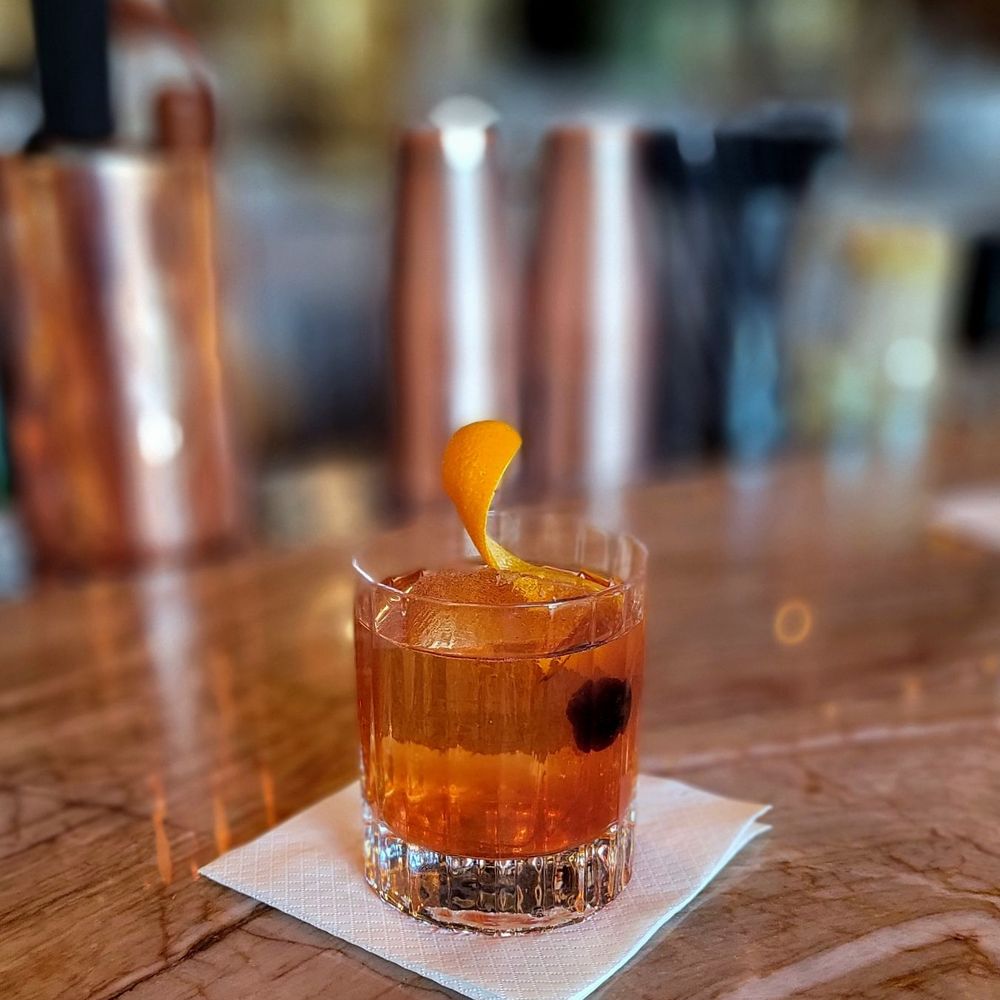 Hearsay - Old fashioned - Cocktail Bars Near Me - Phoenix, Arizona Hearsay - Old fashioned - Cocktail Bars Near Me - Phoenix, Arizona