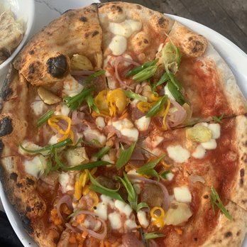 Paradiso - Vegetarian pizza - Bars Near Me - Dallas, Texas
