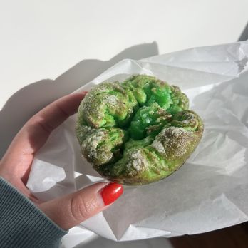Mostra Coffee - Pandan Kouign-amann - Feb 2025 - Coffee Roasteries Near Me - San Diego, California Mostra Coffee - Pandan Kouign-amann - Feb 2025 - Coffee Roasteries Near Me - San Diego, California