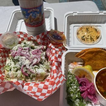 Niko's Red Tacos - Aguas Frescas Crispy Taquitos Crispy Taco - Food Trucks Near Me - Los Angeles, California
