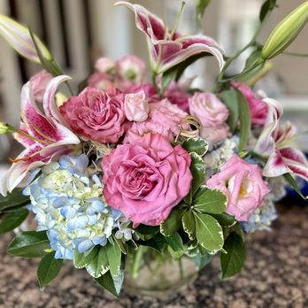 Ken Miesner's Flowers - Florists Near Me - Saint Louis, Missouri
