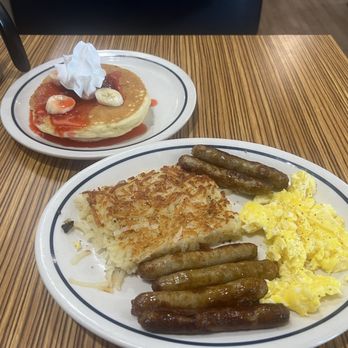 IHOP - Pancakes combo with extra sausages - Breakfast & Brunch Near Me - Harvey, Louisiana
