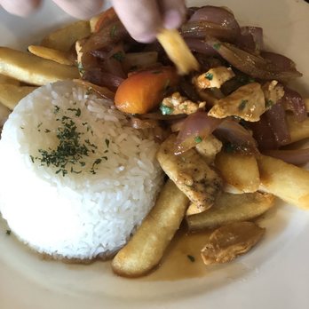 Raices Peruvian Cuisine - Pollo saltado - Peruvian Near Me - Manassas, Virginia Raices Peruvian Cuisine - Pollo saltado - Peruvian Near Me - Manassas, Virginia