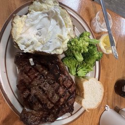 Steak Baked Potato and Broccoli Steak Baked Potato and Broccoli