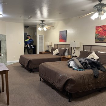 Robinhood Resort - Big Bear Lake, CA