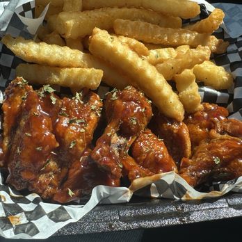 Trap Wingz ATL - 10 piece wing - Chicken Wings Near Me - Atlanta, Georgia Trap Wingz ATL - 10 piece wing - Chicken Wings Near Me - Atlanta, Georgia