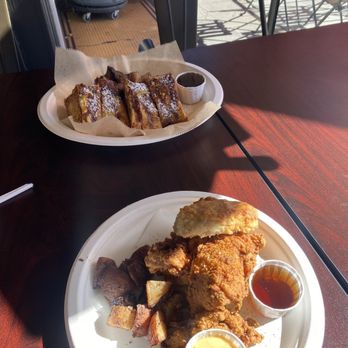 Arize Bistro - Monte Cristo & Crispy Chicken Biscuit Sammich - Breakfast & Brunch Near Me - Long Beach, California Arize Bistro - Monte Cristo & Crispy Chicken Biscuit Sammich - Breakfast & Brunch Near Me - Long Beach, California