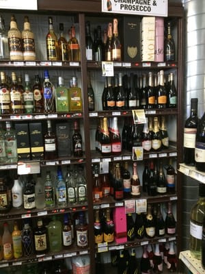 Sullivan Square Liquors