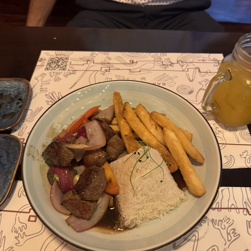 Cafe De Martin - Lomo Saltada - Peruvian Near Me - Tallahassee, Florida