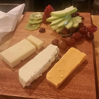 Good City Brewing - Big slabs of cheese on the cheese board - Breweries Near Me - Milwaukee, Wisconsin Good City Brewing - Big slabs of cheese on the cheese board - Breweries Near Me - Milwaukee, Wisconsin