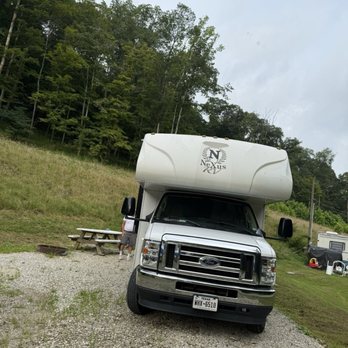 Creekside Camping - Camping space - Campgrounds Near Me - Triadelphia, West Virginia