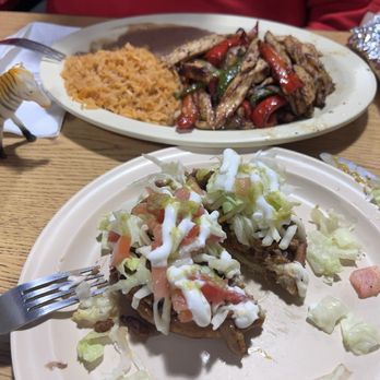 Taqueria Los Compadres - El Pastor Sope and Chicken Fajita - Mexican Near Me - Omaha, Nebraska Taqueria Los Compadres - El Pastor Sope and Chicken Fajita - Mexican Near Me - Omaha, Nebraska